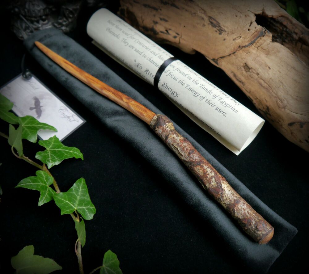 *Witches Dark Oak Wood Wand Hand Carved with wand bag Wooden Wand Protectio
