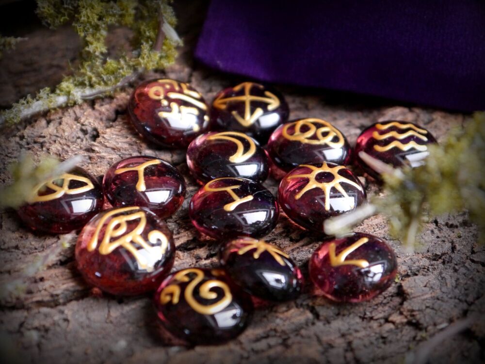 13 Witches Glass Purple & Gold Runes with Purple Bag and Casting Instructions