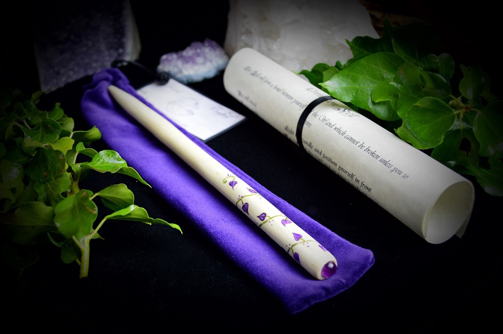 *Witches Willow Wood Wand with ivy vine and Amethyst crystal Hand Carved Wicca Pagan Altar Gift bag and spells Wooden Wand