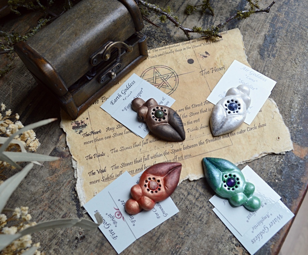 *Witches Elemental Clay Goddess Altar Piece set with Crystals and chest Earth Air Fire Water Chest Gift Wiccan Pagan