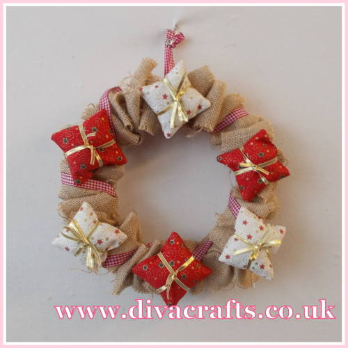 christmas wire wreath project diva crafts (4)
