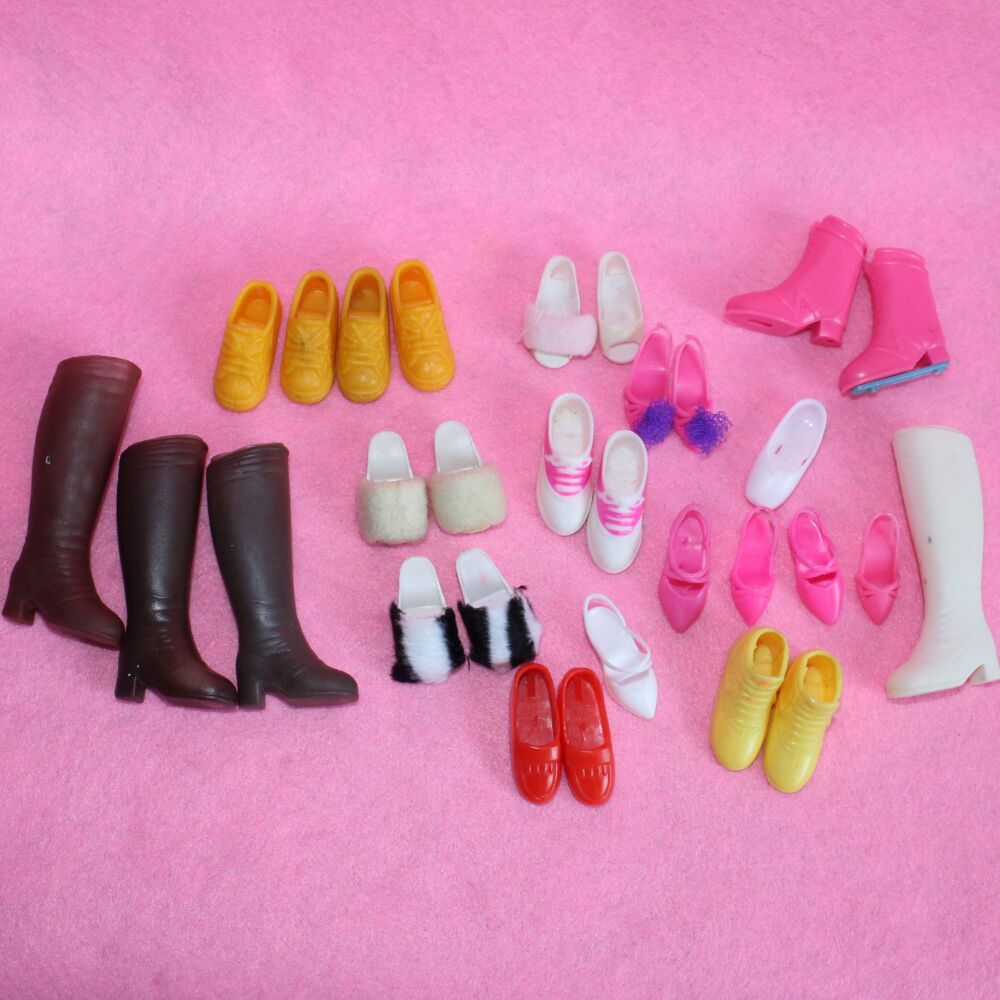 Assorted Sindy Shoes Pedigree & Hasbro - Pairs and Odds