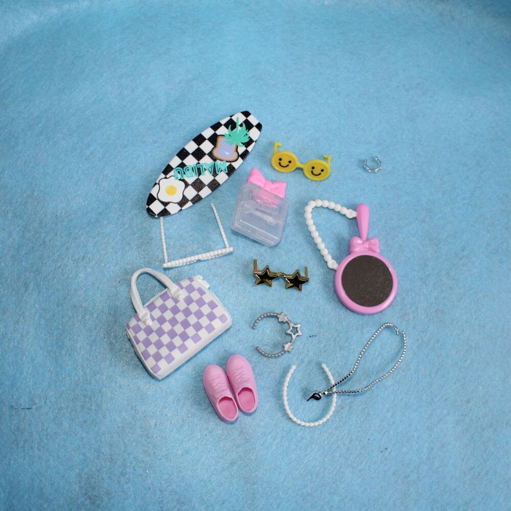 Clearance Item - S054 Barbie Extra Accessories