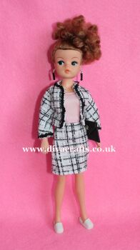 Handmade by Cazjar Pedigree Sindy Fashion - 243
