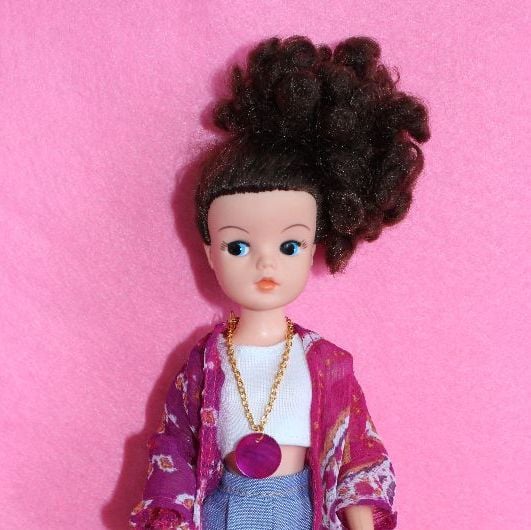 <!-- 0040 -->Sindy