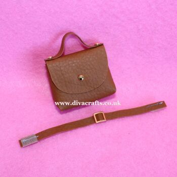 Handmade by Cazjar Pedigree Sindy Doll Size Bag & Belt - B0019 Brown