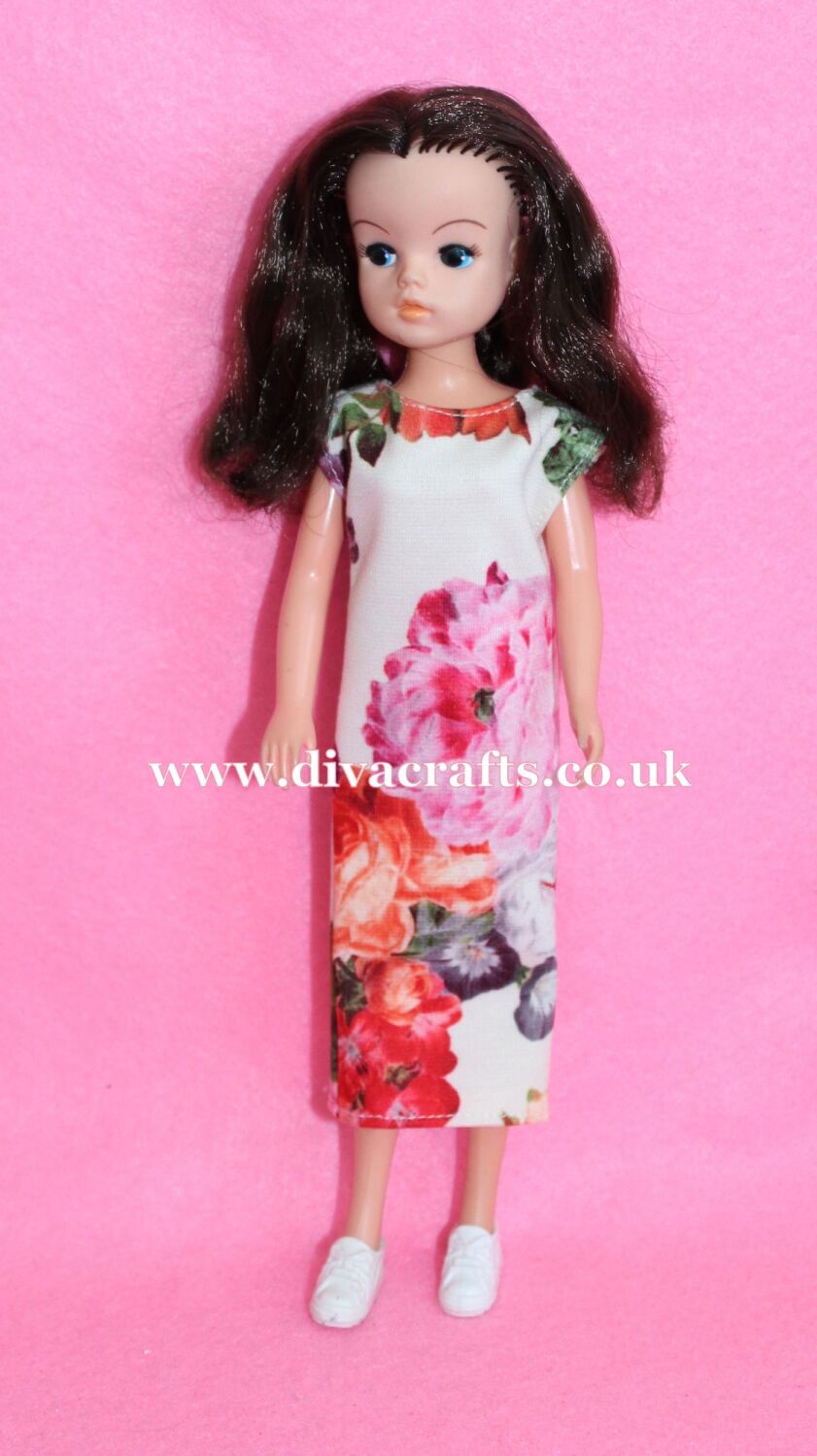 Handmade by Cazjar Pedigree Sindy Fashion - 043 Dress Only