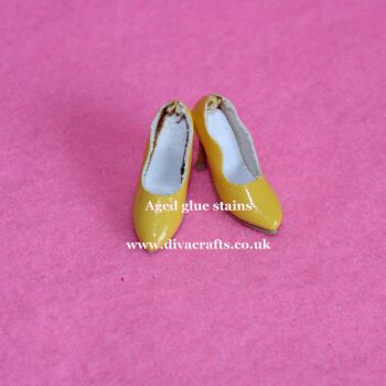 Integrity Jem Size Yellow Shoes *used*