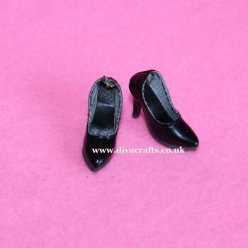 Integrity Jem Size Black Shoes *used* / Damaged