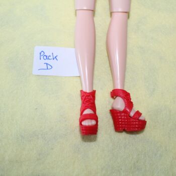 Shoes that fit KK Sindy *used* Pack D