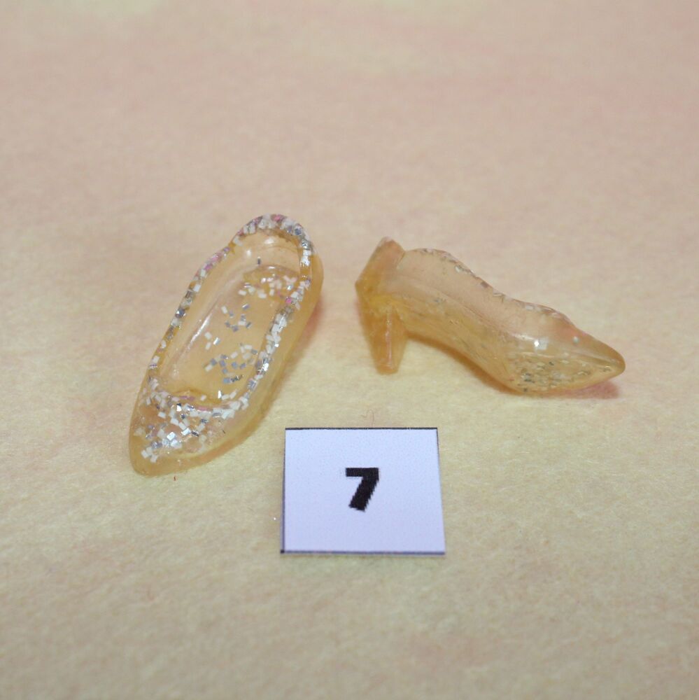 Hasbro Size Custom Made Jem Doll Shoes  *used* Pair 7