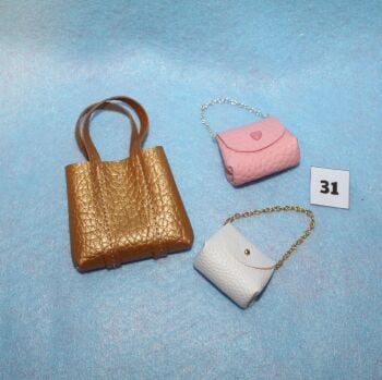 Clearance - Fits Pedigree Sindy - S031 Assorted Bags