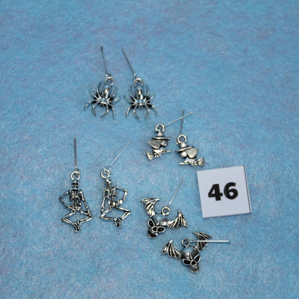 Clearance - Fits Pedigree Sindy - S046 assorted earrings