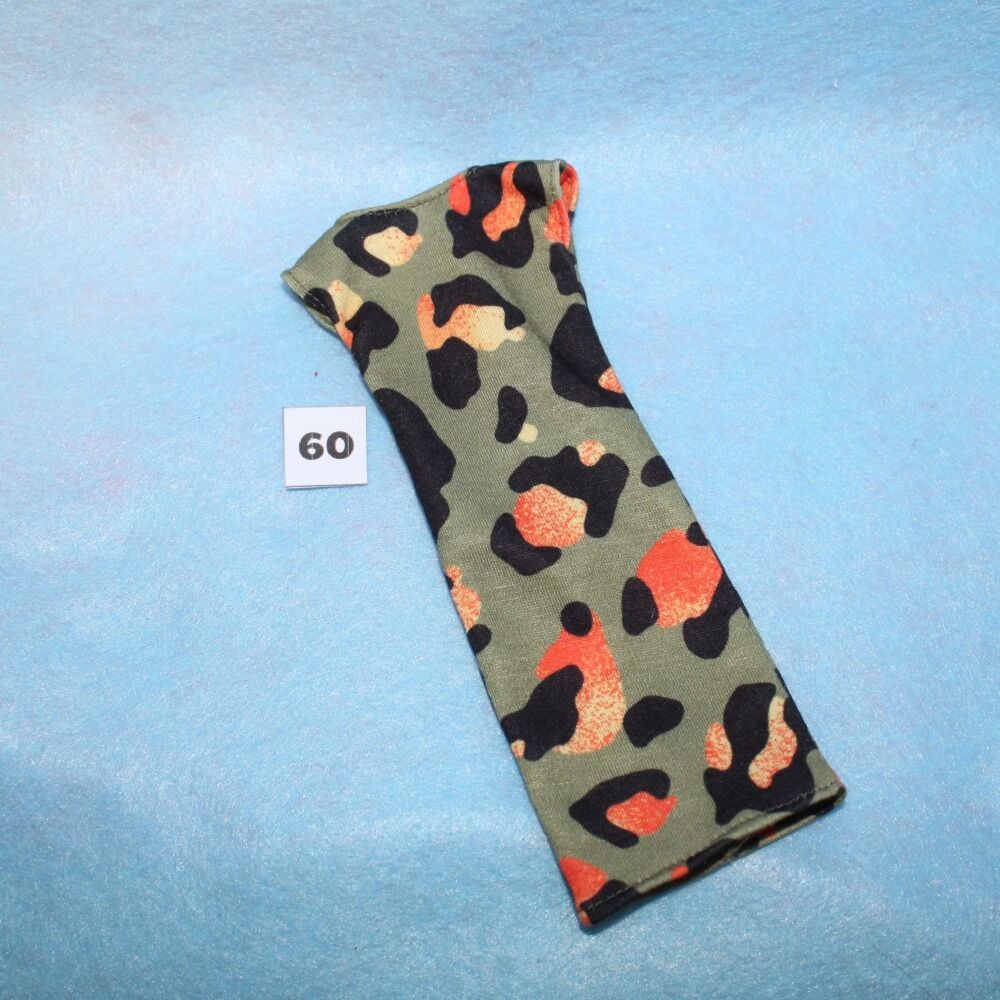 Clearance - Fits Pedigree Sindy - S060