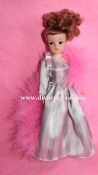 Handmade by Cazjar Pedigree Sindy Fashion - 010