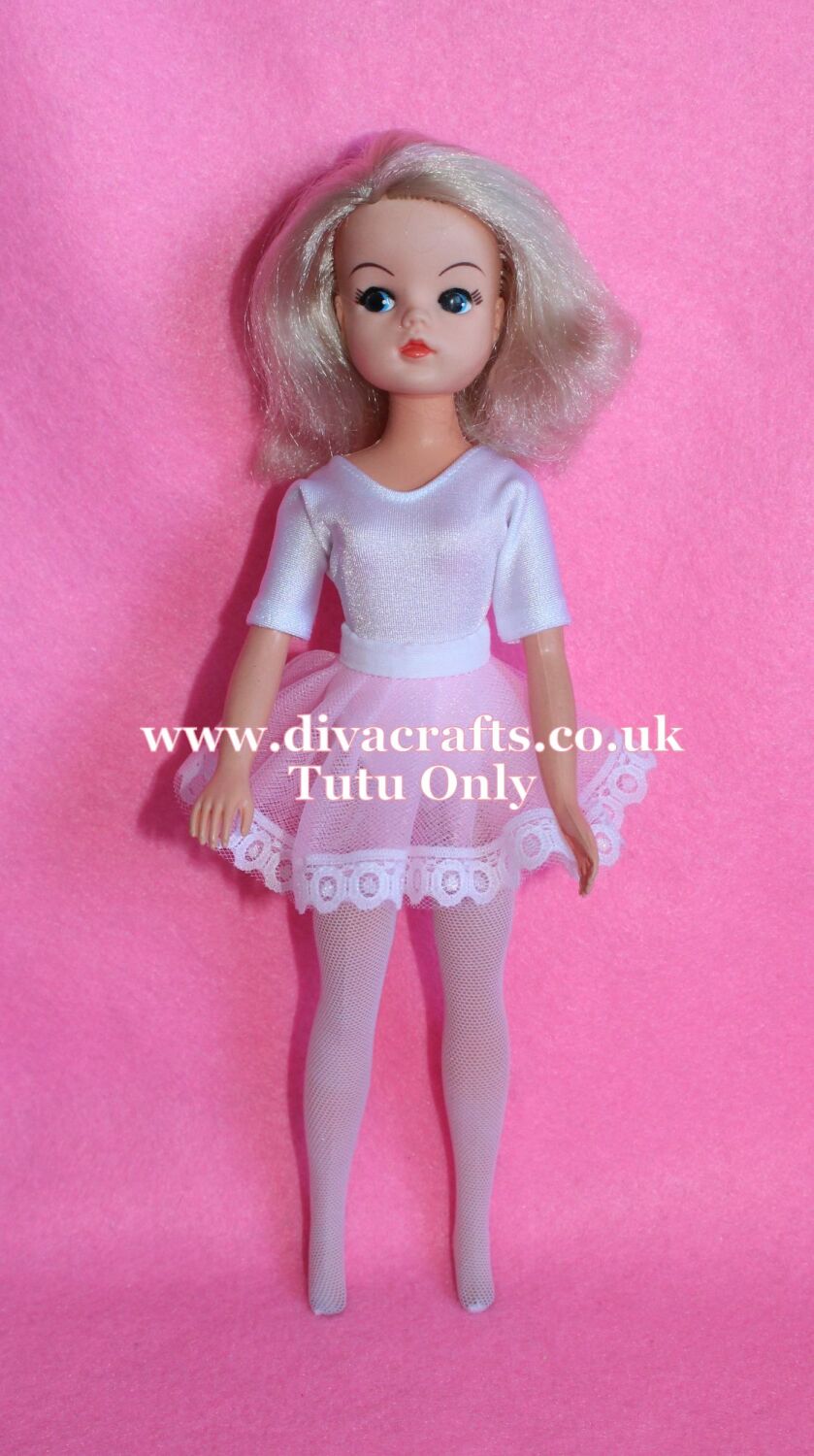 Handmade by Cazjar Pedigree Sindy Fashion - 041 Pale Pink Tutu Only