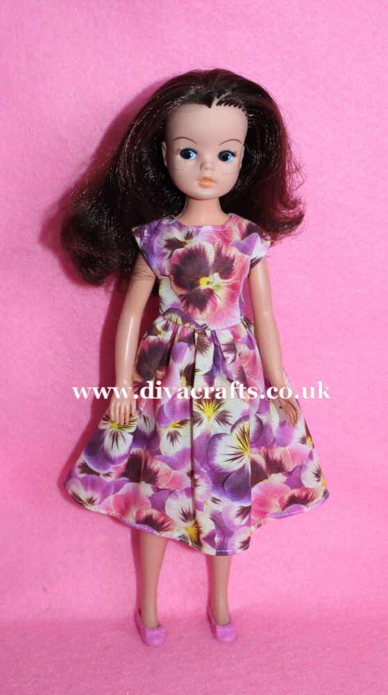 Handmade by Cazjar Pedigree Sindy Fashion - 099