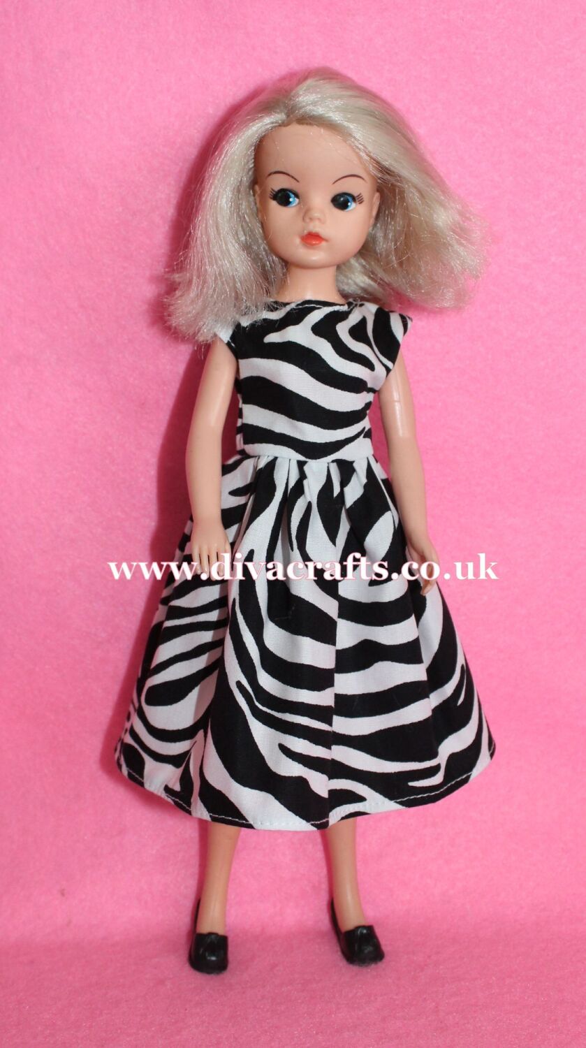 Handmade by Cazjar Pedigree Sindy Fashion - 100