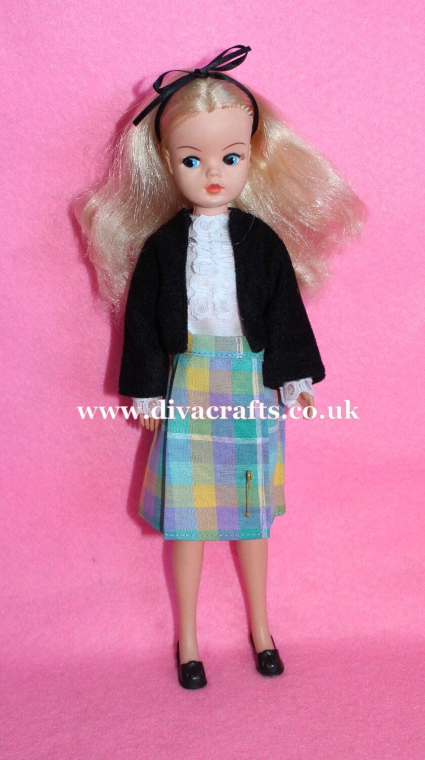 Handmade by Cazjar Pedigree Sindy Fashion - 108
