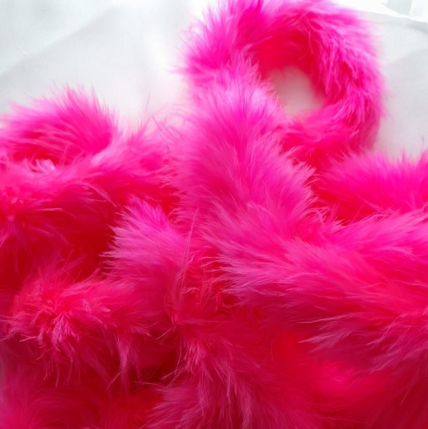 Clearance Item - Marabou HOT Pink 2.8 Metre Length