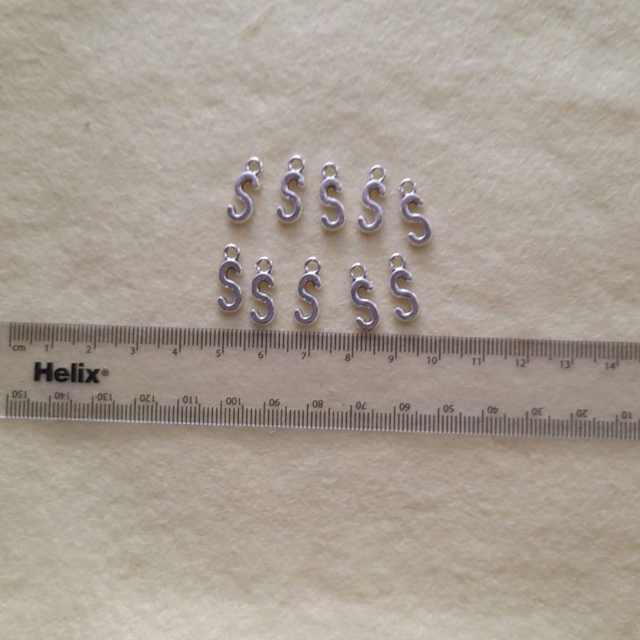 Clearance Item -10 x 'S' Shaped Small Charms