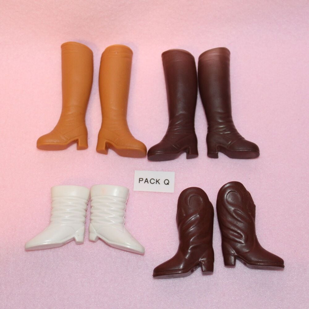 Clearance Item - Sindy Shoes *USED* Pack Q Boots