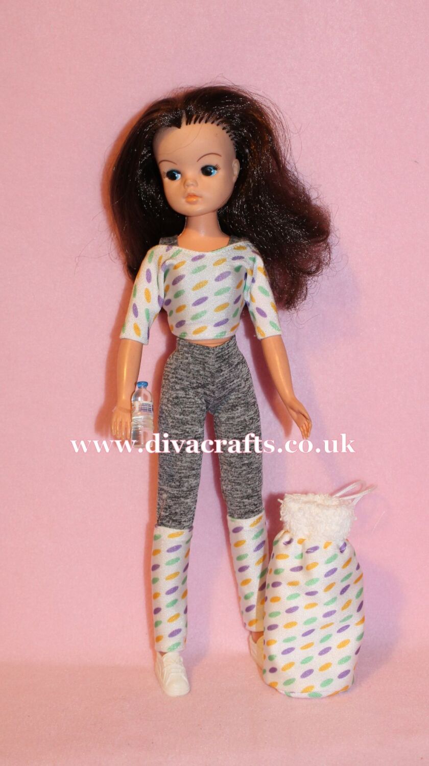 Handmade by Cazjar Pedigree Sindy Fashion - 155