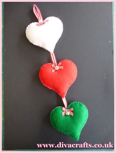 diva crafts hanging felt hearts free project (5)