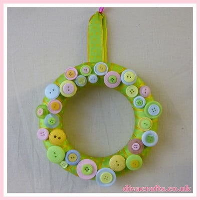 button wreath free tutorial diva crafts (4)