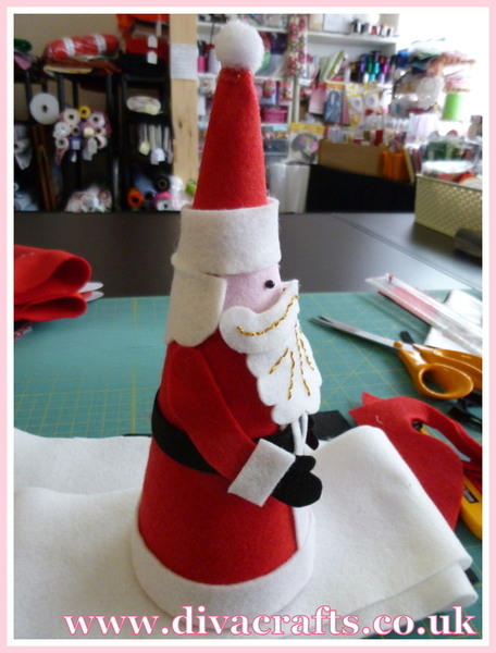 father christmas cone decoration free project diva crafts (9)