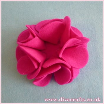 felt flower free project diva crafts (3)