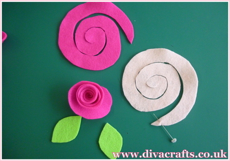 floral mobile decoration free project diva crafts (3)