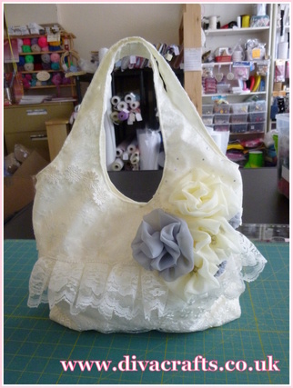Handmade lace bag Diva Crafts