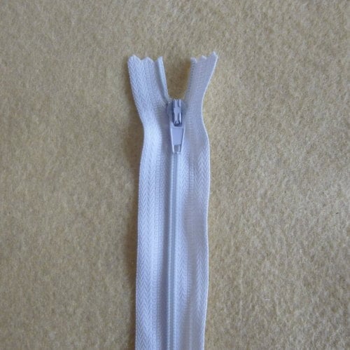 10 Inch Zip Nylon - 001 White