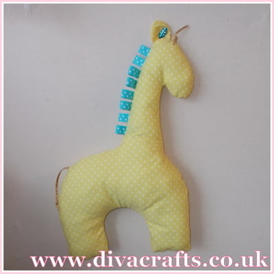giraffe diva makes at diva crafts