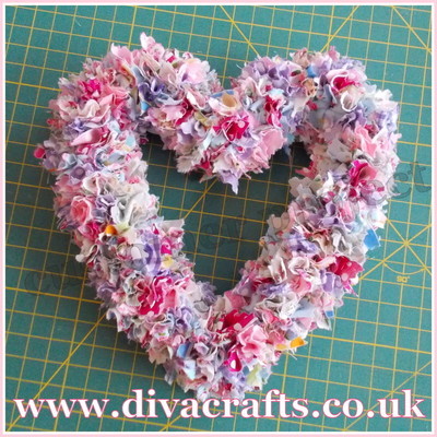 diva crafts customer project heart wreath by julie