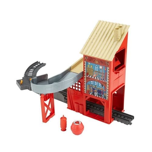Fill Up Firehouse - Trackmaster Revolution