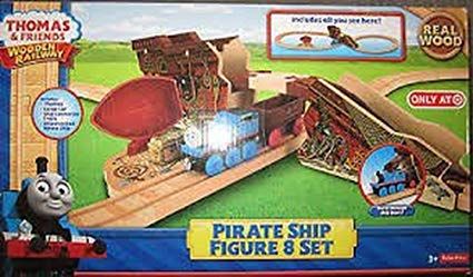 Pirate Ship Figure 8 Set - Thomas Wooden 