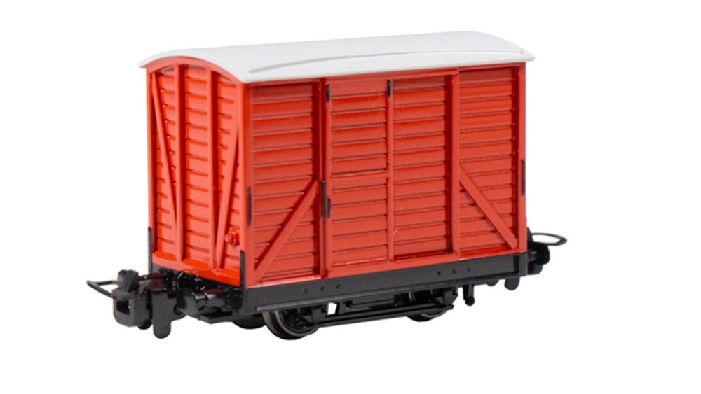 Box Van - Red - Narrow Gauge - Bachmann - arriving wc 25/06