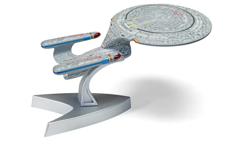 Star Trek - U.S.S. Enterprise NCC-1701-D (The Next Generation) - Corgi