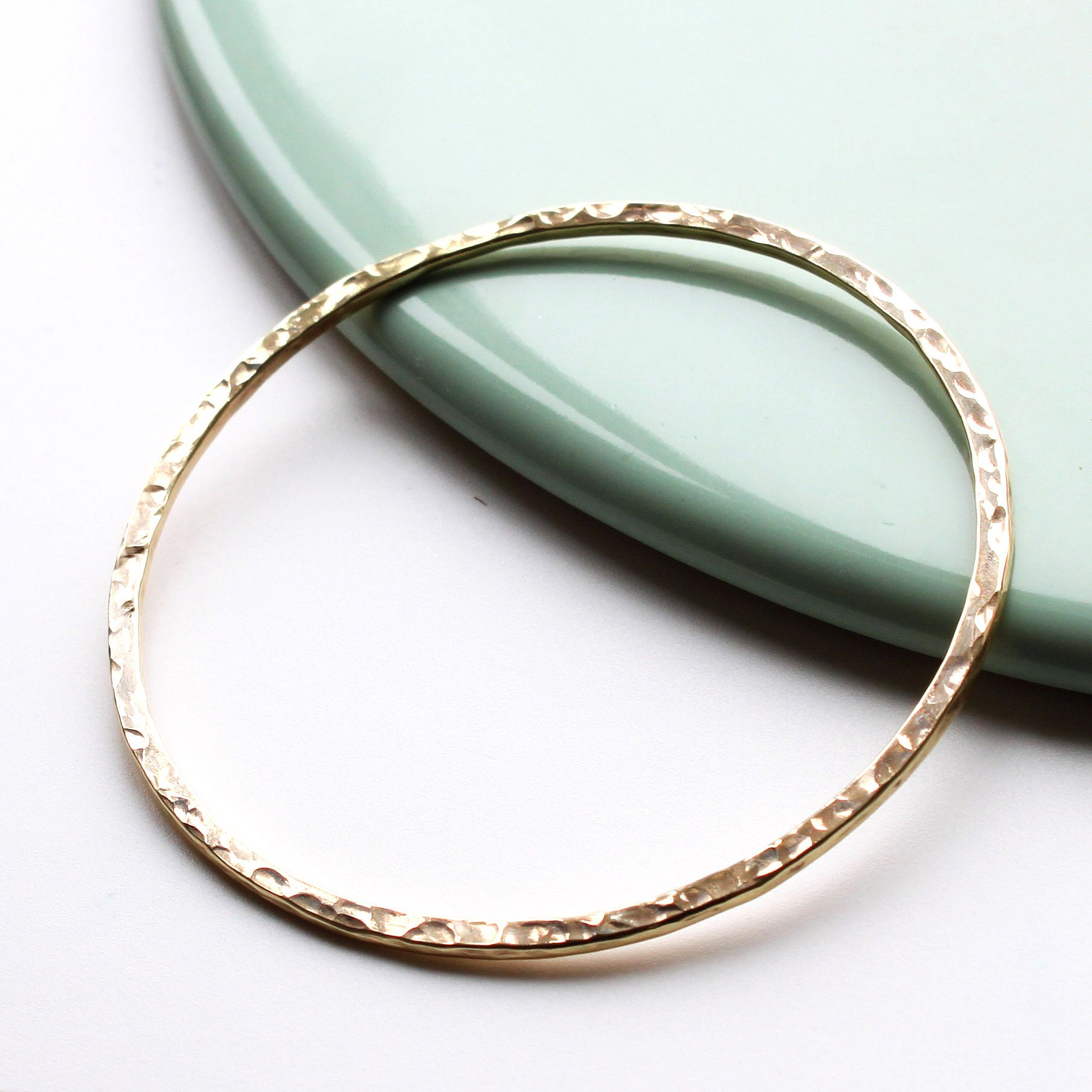 Hammered flat bangle3