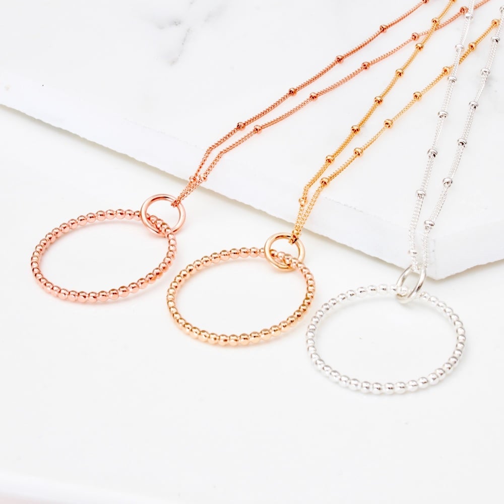 <!--2-->Infinity long necklace