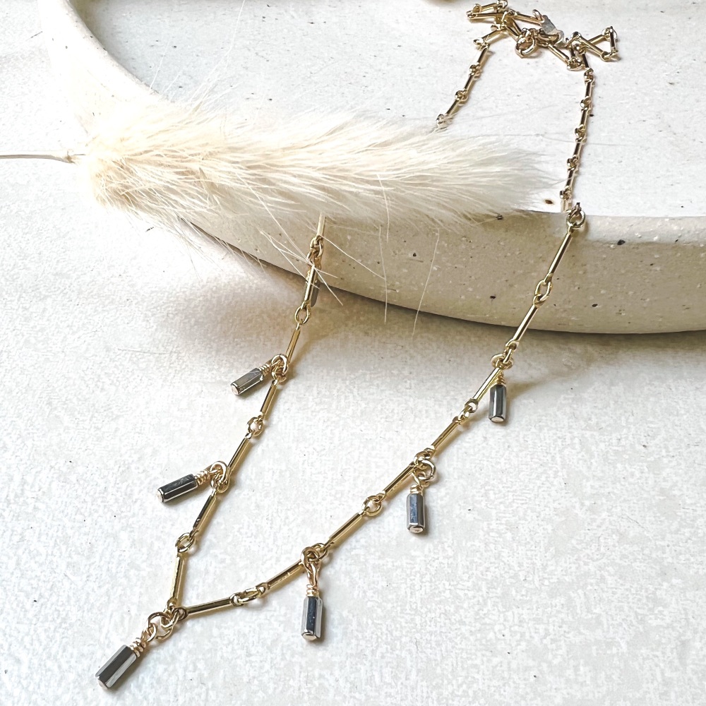 <!--000001--> Pearl Toggle necklace 
