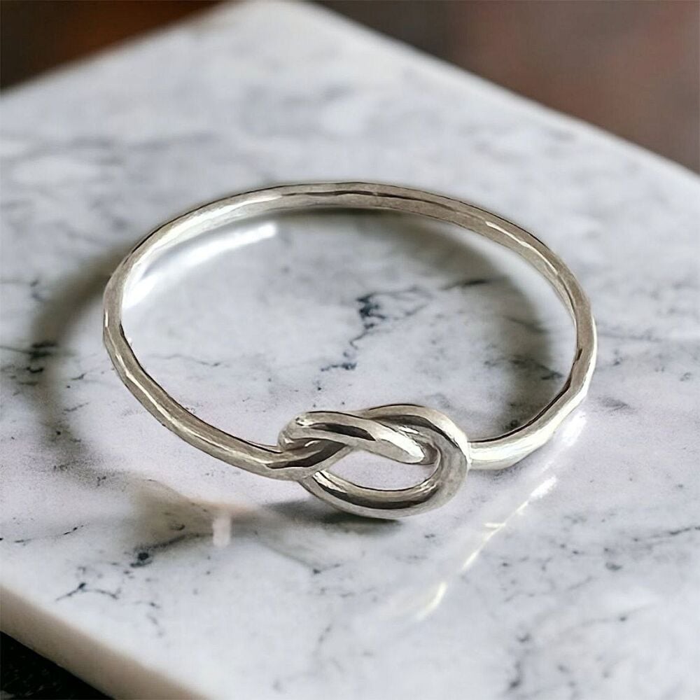 <!--3-->Forget Me Knot Silver Ring