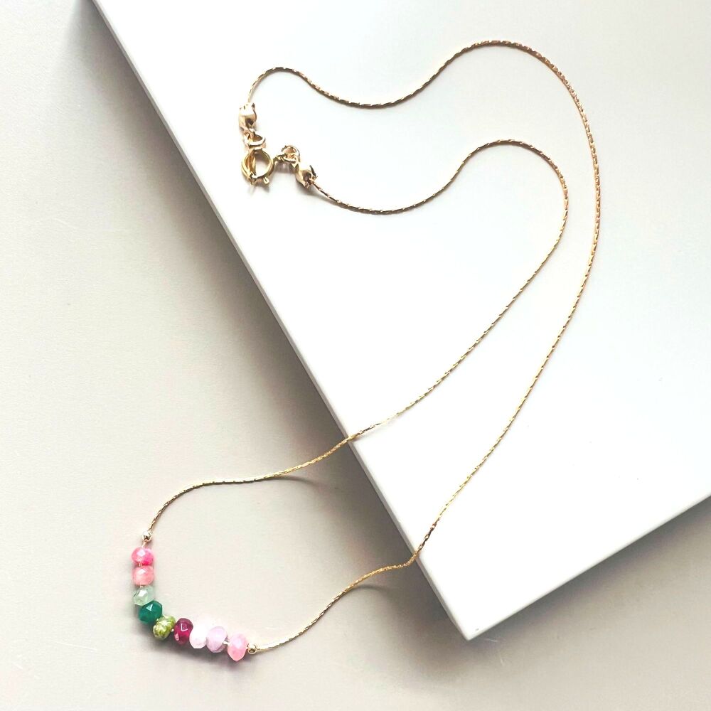 Array multi colour necklace