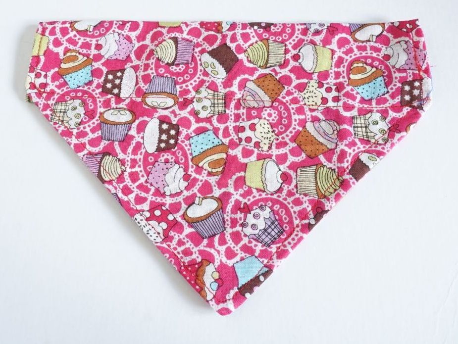 Pink Cupcakes Over Collar / Collar Slide Dog Bandana