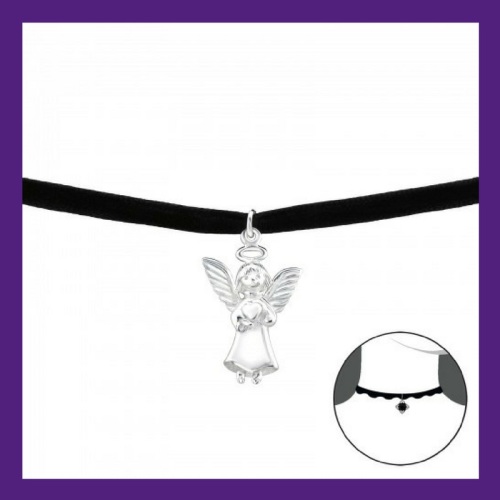 Sterling Silver Little Angel, set on a black velvet choker Length : 38 cm,