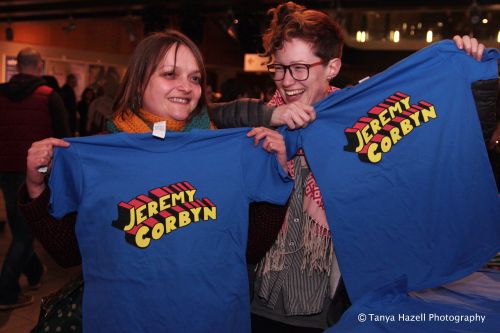 Jeremy Corbyn t-shirt - Medium