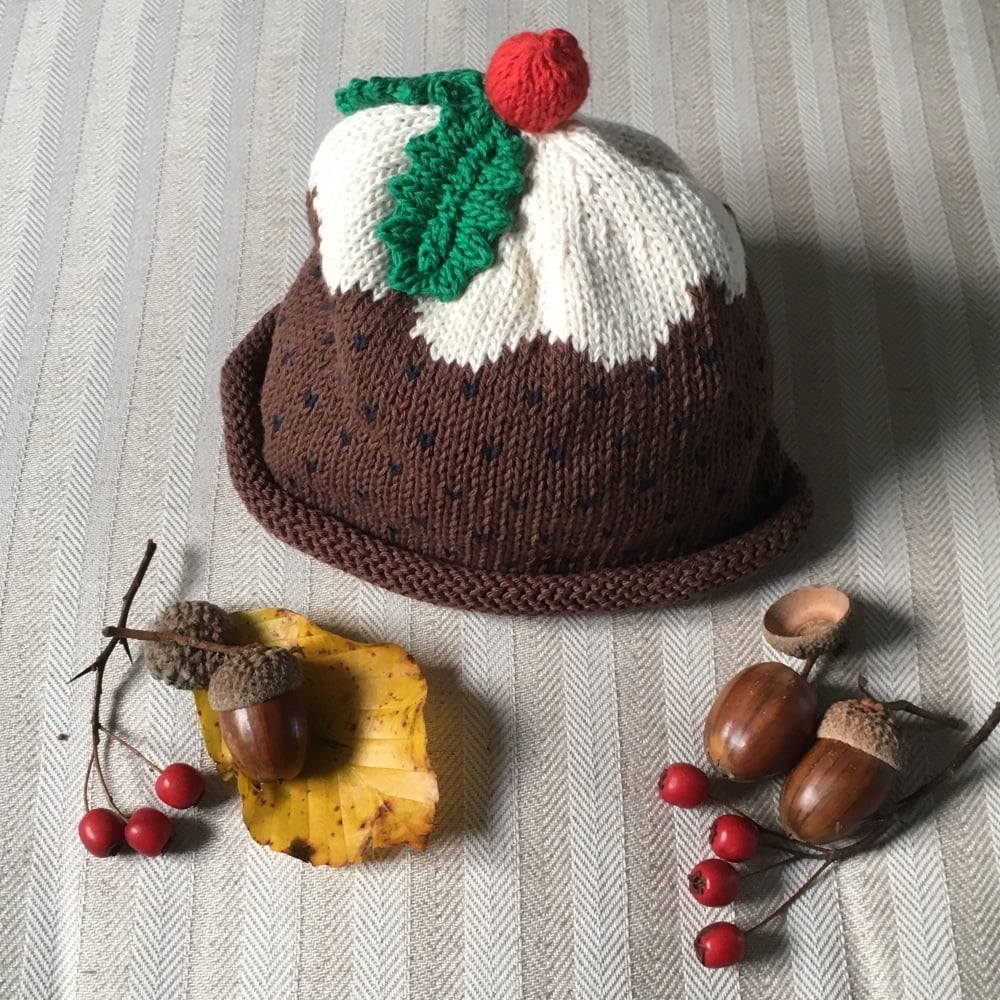 Cotton Knitted Hat - Christmas Pudding Hat