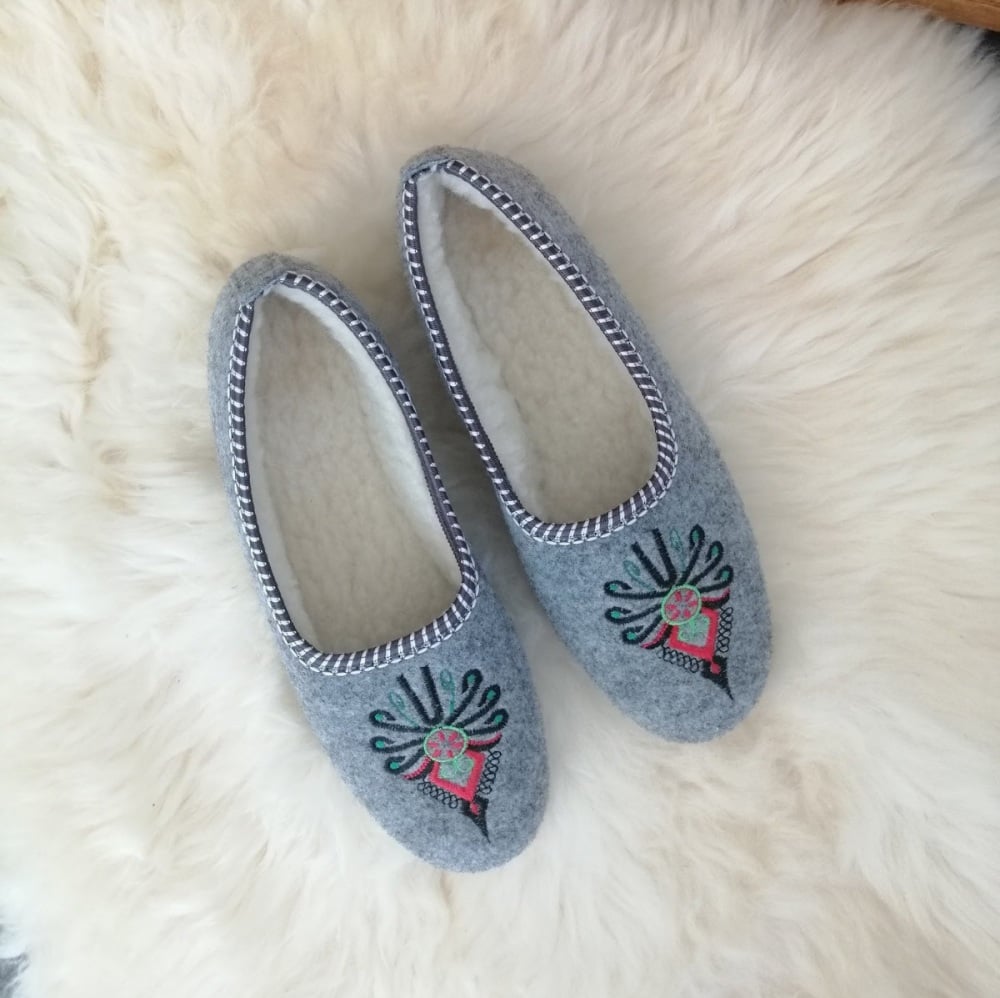 Felted Wool Slippers - Pale Grey